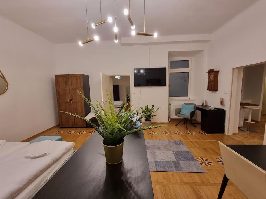 Sissi Royal Suite - Inner City 4 Bedroom Apartment Wien Eksteriør bilde