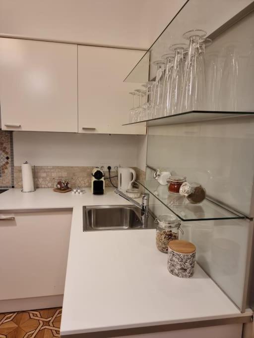 Sissi Royal Suite - Inner City 4 Bedroom Apartment Wien Eksteriør bilde