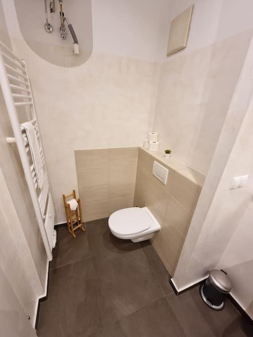 Sissi Royal Suite - Inner City 4 Bedroom Apartment Wien Eksteriør bilde